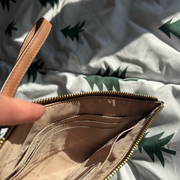 Michael Kors large clutch daisy print - Picture 4 of 5